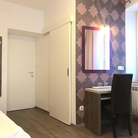 Отель Amadea - Cityhotel *