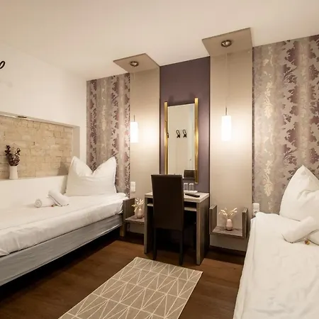 Amadea - Cityhotel *