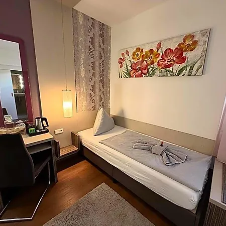 Amadea - Cityhotel 3*